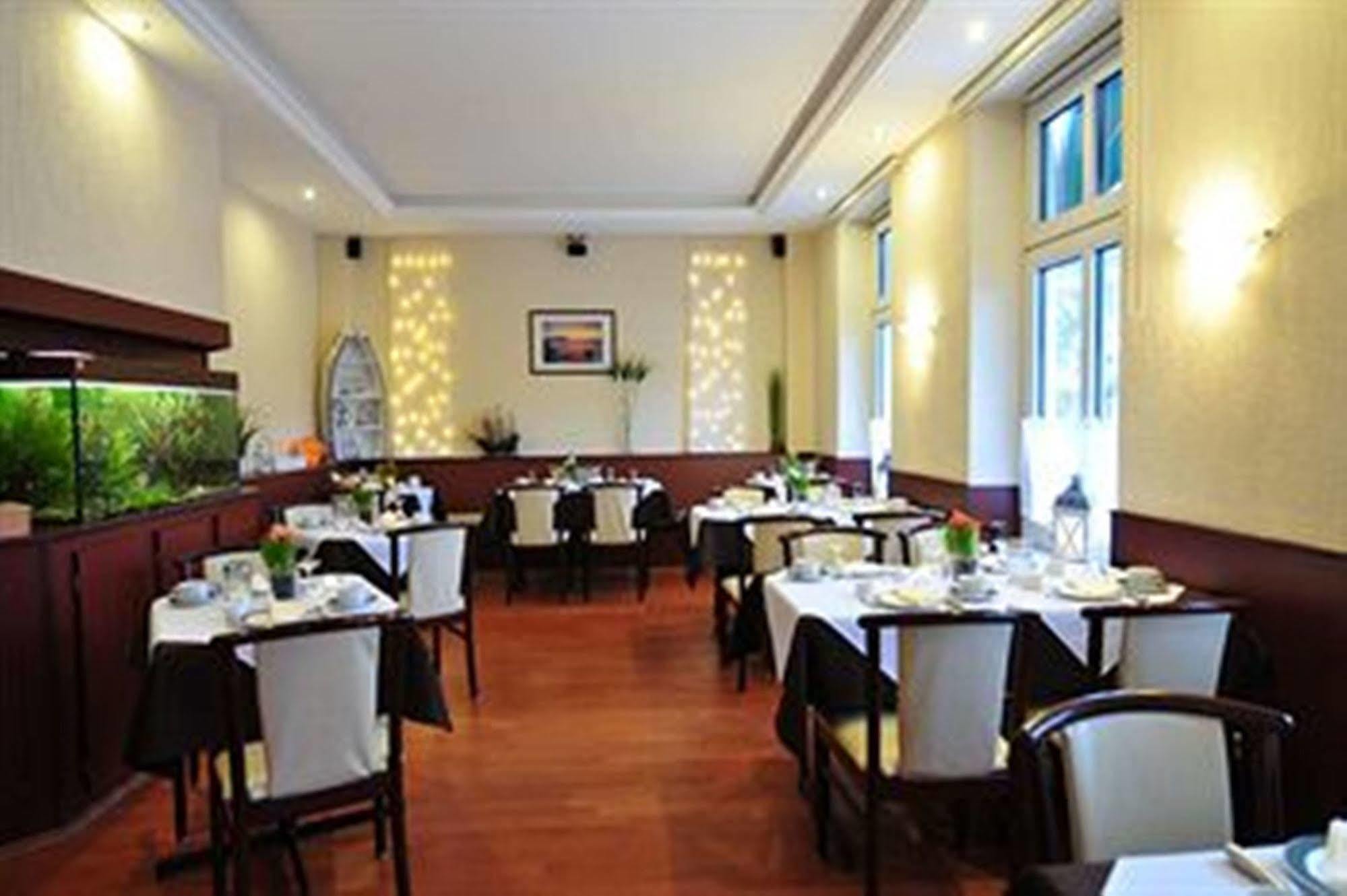 Hotel Hanseatic Lubecca Esterno foto