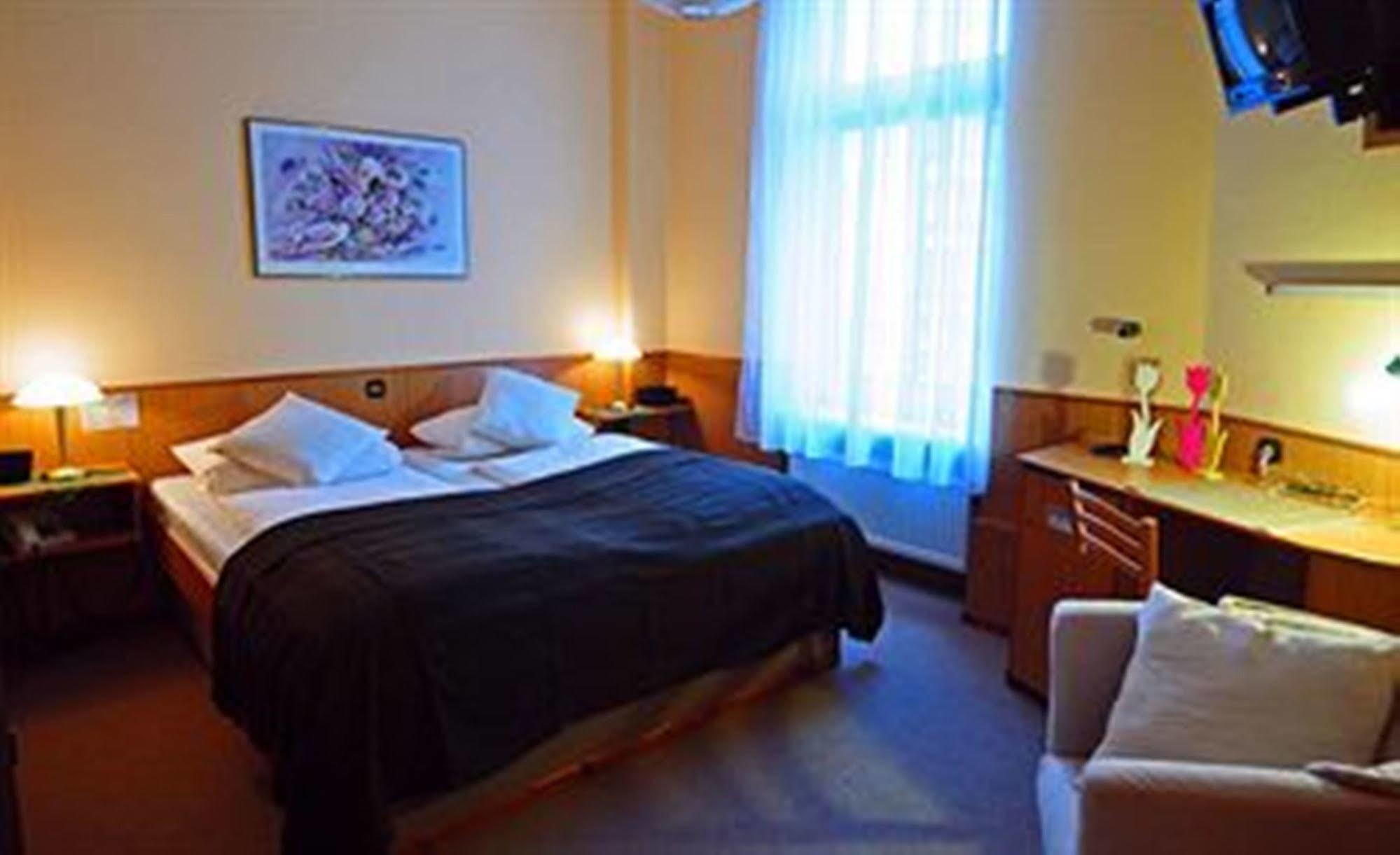 Hotel Hanseatic Lubecca Esterno foto