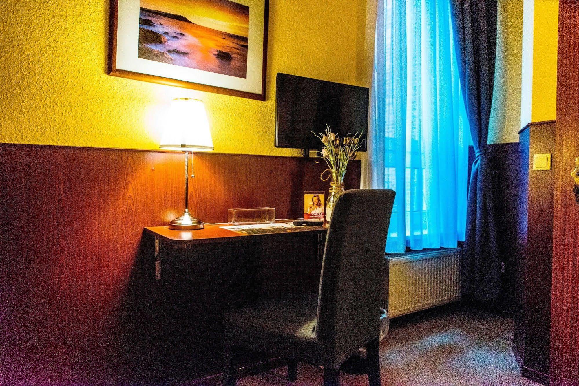 Hotel Hanseatic Lubecca Esterno foto